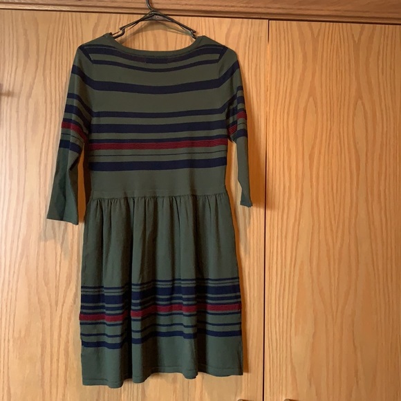 Dress - Picture 2 of 4